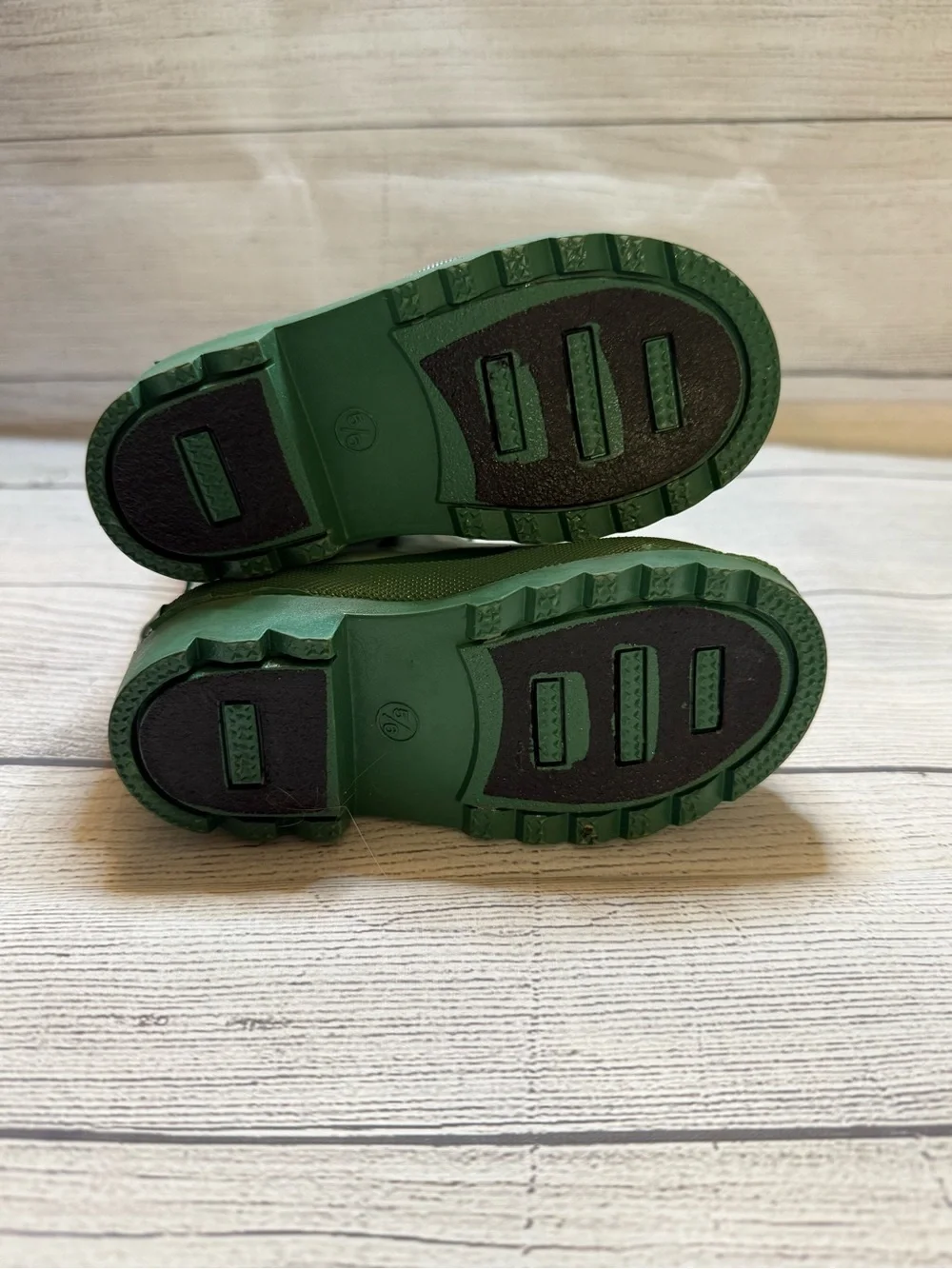Lily & Dan Kids Green Stripe Frog Rain Boots